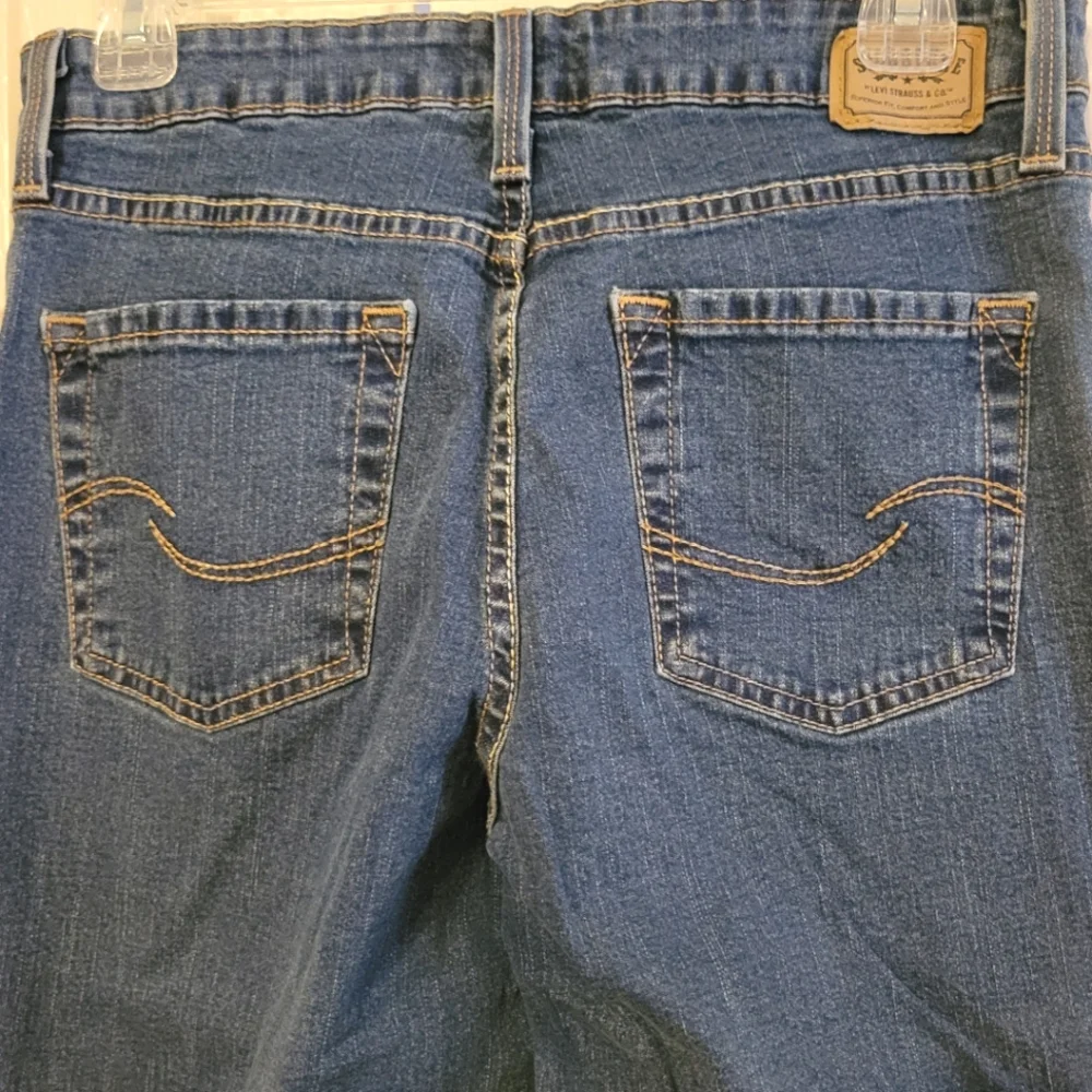 Levi's Signature Bootcut Jeans SIZE 8 LONG - 33
